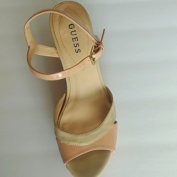 Guess Cork 4 Inche Heels - Picture 6 of 16